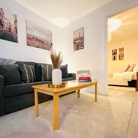 Enchanting One Bed Flat With Free Parking Hendon Buitenkant foto